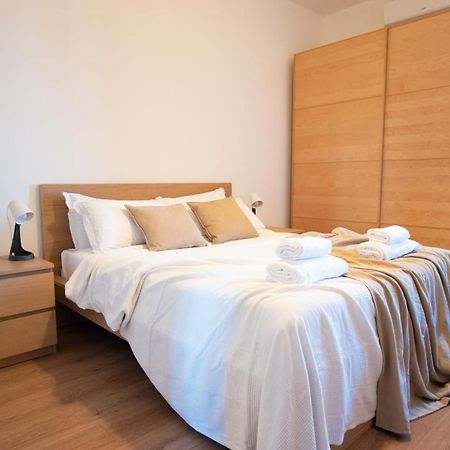 I Host Apartment - Sant'Agostino 7 Milano Eksteriør billede