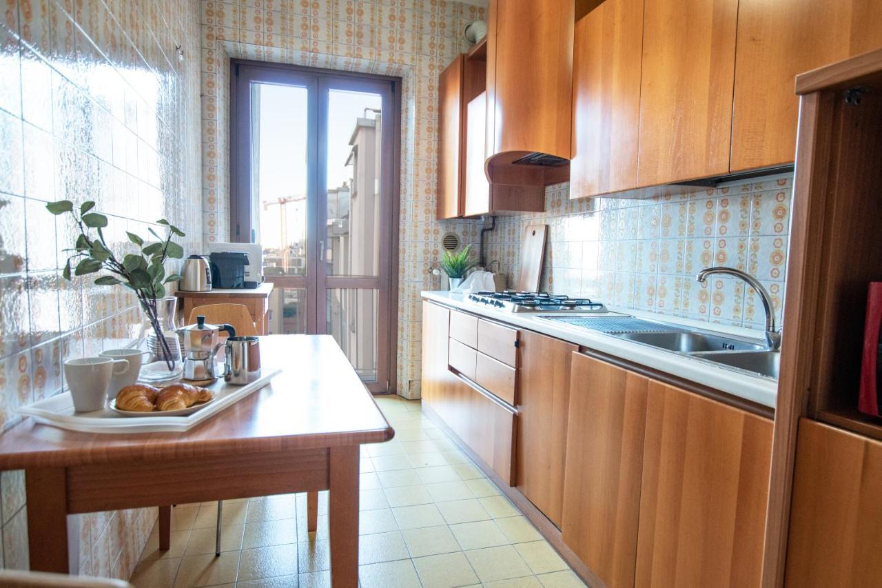I Host Apartment - Sant'Agostino 7 Milano Eksteriør billede