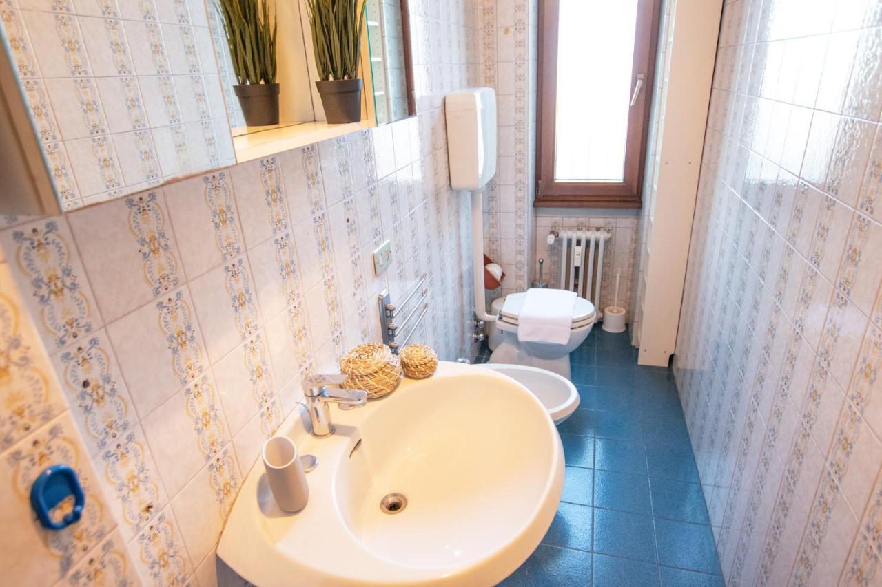 I Host Apartment - Sant'Agostino 7 Milano Eksteriør billede