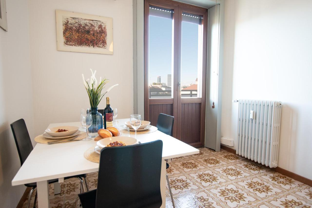 I Host Apartment - Sant'Agostino 7 Milano Eksteriør billede